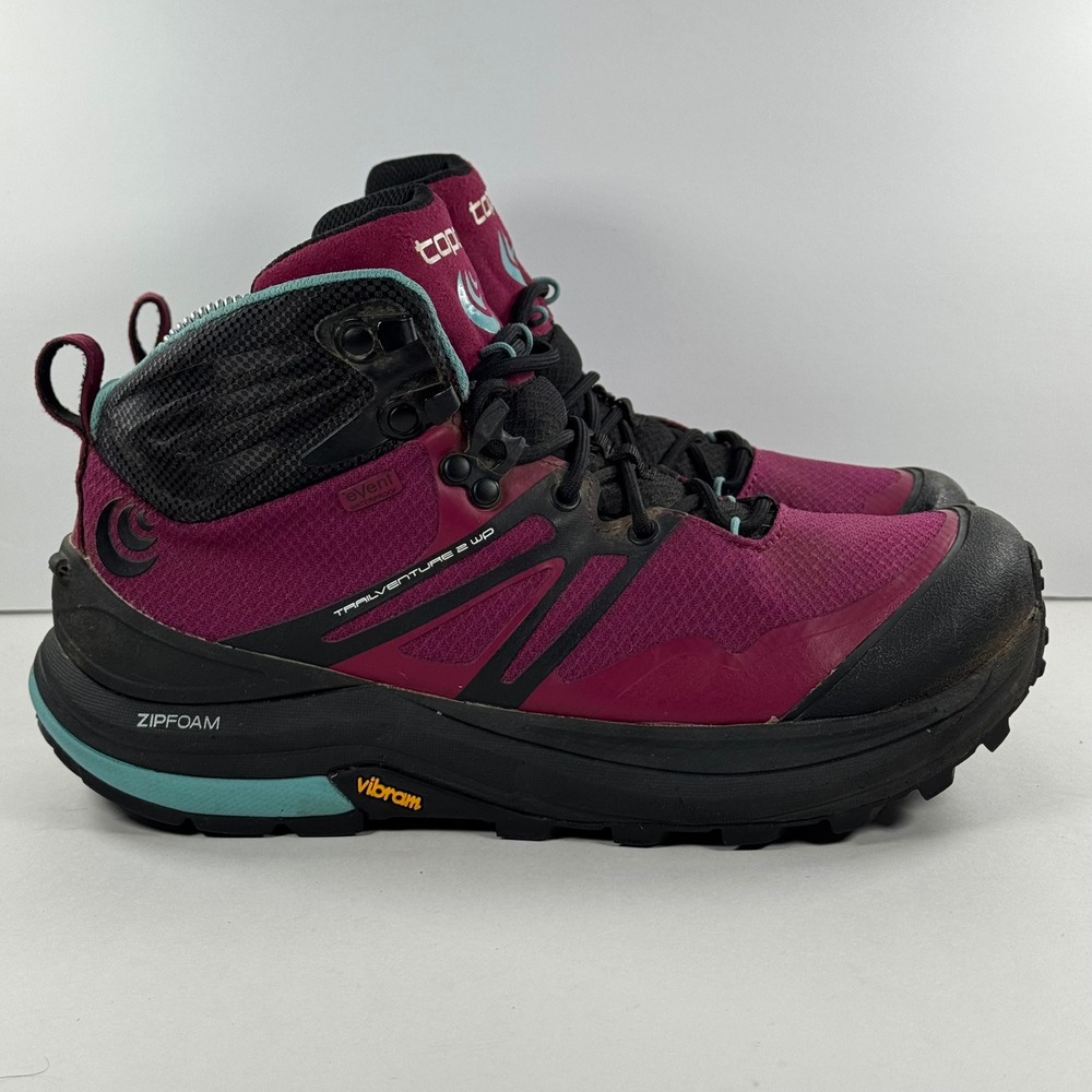 Topo Athletic Trailventure 2 WP Womens 9 Raspberry Black Waterproof Hiking Boots